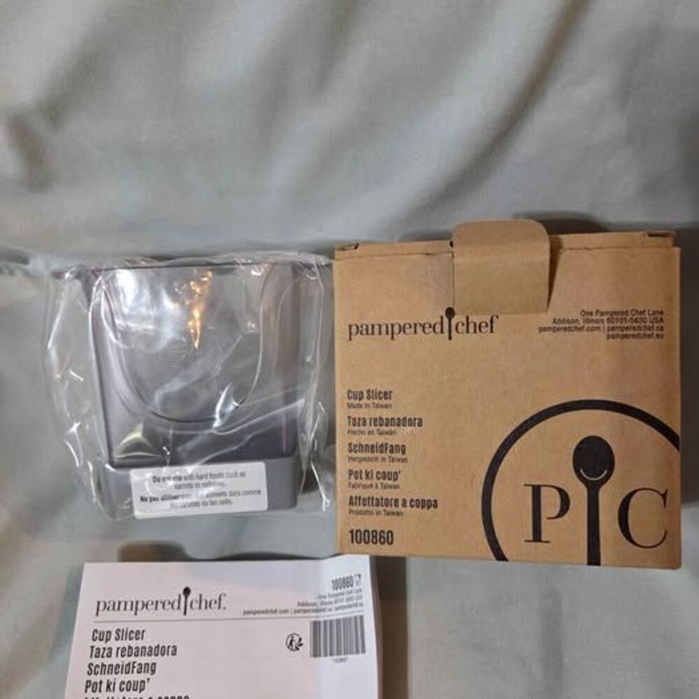 Pampered chef cup slicer new in pkg